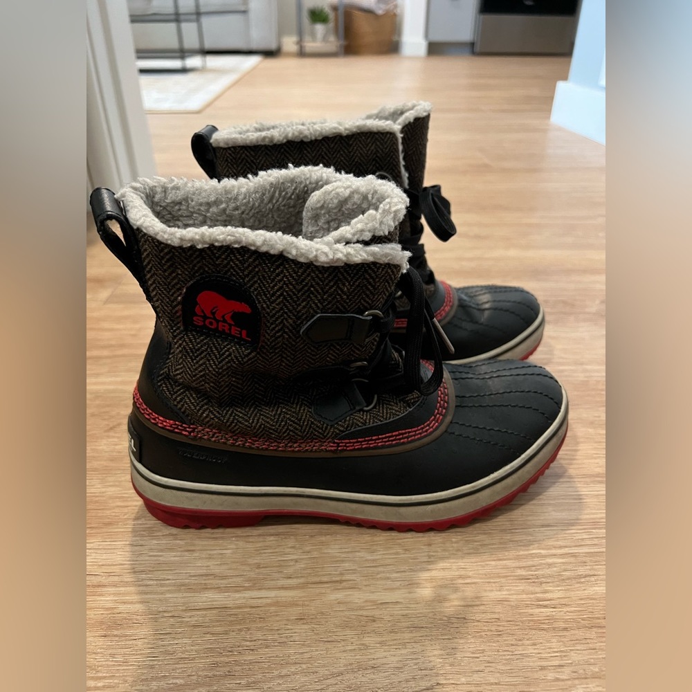 Sorel Tivoli Brown Herringbone Rain and Winter Waterproof Women’s Ankle Boots